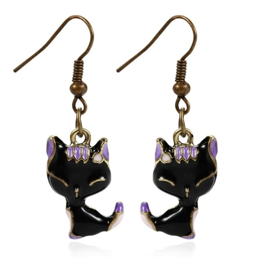 - Trendy kitty earrings